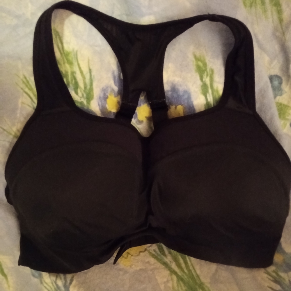 Women's Nike black halter back sports bra size large